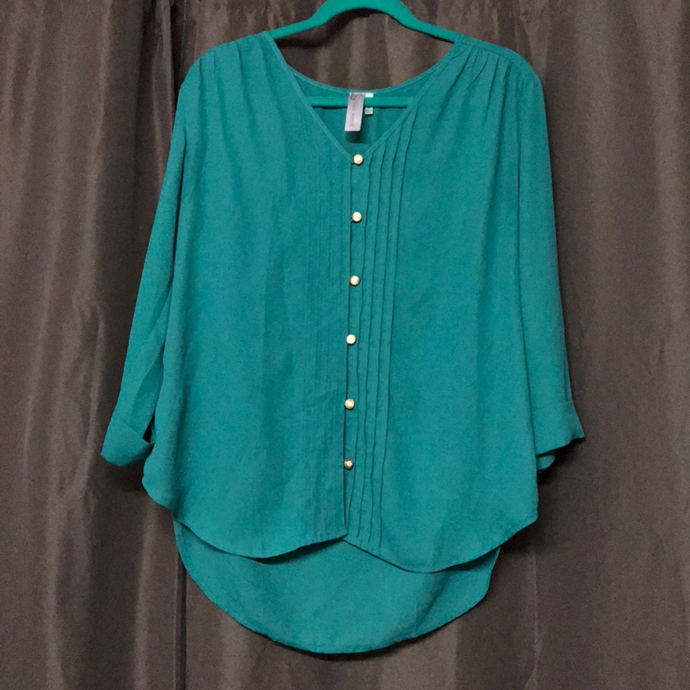 Francesca’s Stunning turquoise button down